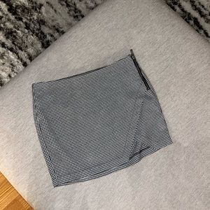 Elegant High Waisted Mini Skirt. Size S